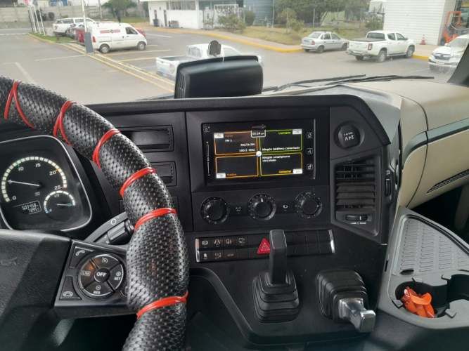 Tracto Camión Mercedes Benz   New Actros  2645