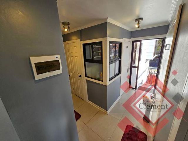 Residencial Femenina (Centro V.Alemana)