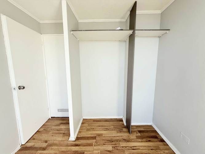 C. Obispo Manuel Uma [3426-1]