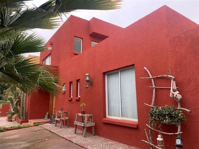 CASA Santa Sofia con Camino de la Esperanza