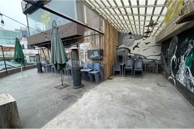 Edificio comercial de lujo en el centro de reñaca