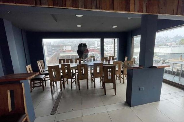 Edificio comercial de lujo en el centro de reñaca