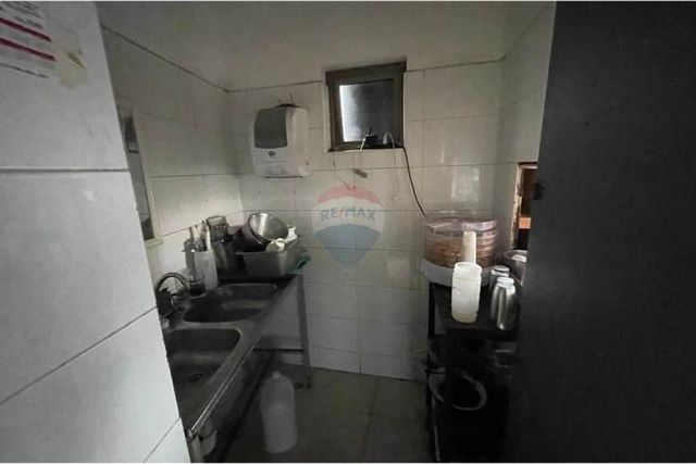 Edificio comercial de lujo en el centro de reñaca