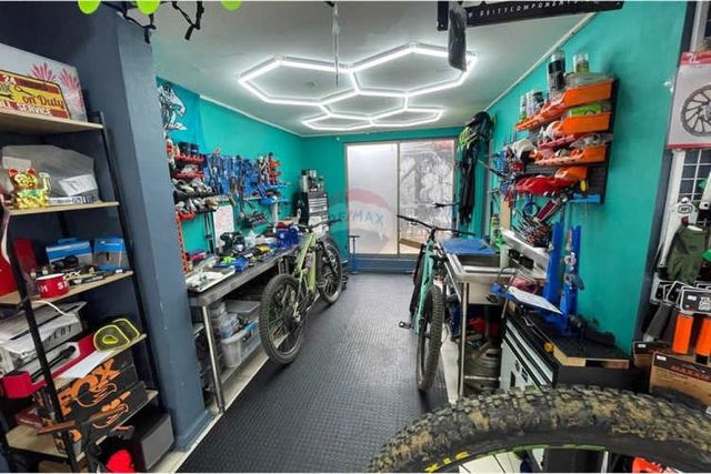 Edificio comercial de lujo en el centro de reñaca