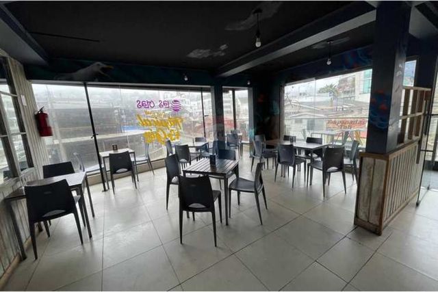 Edificio comercial de lujo en el centro de reñaca