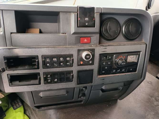 Tracto Camión Renault T460 6x2 Año 2017