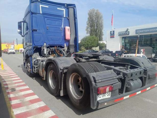 Tracto Camión Mercedes Benz   New Actros  2645 LS