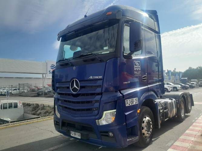 Tracto Camión Mercedes Benz   New Actros  2645 LS