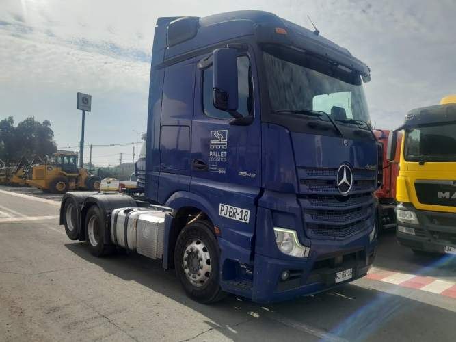 Tracto Camión Mercedes Benz   New Actros  2645 LS