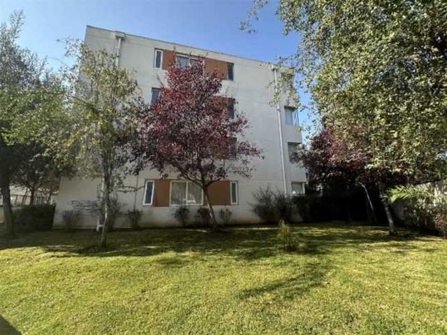 DEPARTAMENTO Diagonal Santa Irene / Walker Martinez