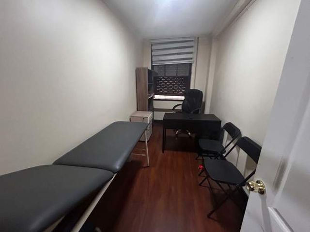 Amplia oficina de 71 m2 Agustinas/Ahumada (100322)