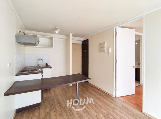 Departamento en Avenida María Rozas Velásquez