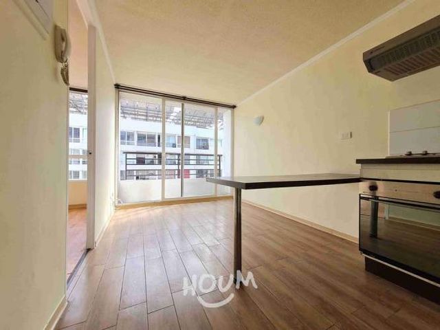 Departamento en Avenida María Rozas Velásquez