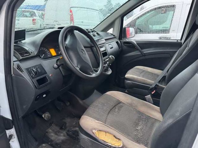 FURGON Marca MERCEDES BENZ Modelo VITO 113 CDI Año 2013