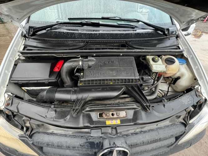 FURGON Marca MERCEDES BENZ Modelo VITO 113 CDI Año 2013