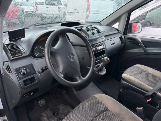 FURGON Marca MERCEDES BENZ Modelo VITO 113 CDI Año 2013