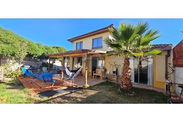 Se vende amplia propiedad valle la reserva