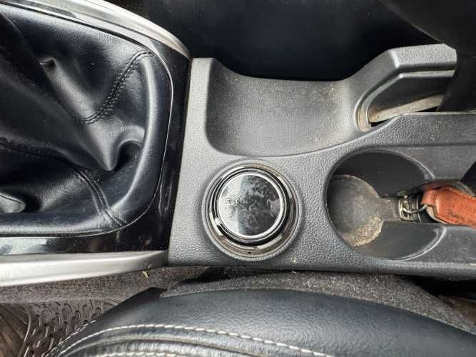 CAMIONETA Marca MITSUBISHI Modelo NEW L200 DAKAR DCAB 4X4 2.4 Año 2019