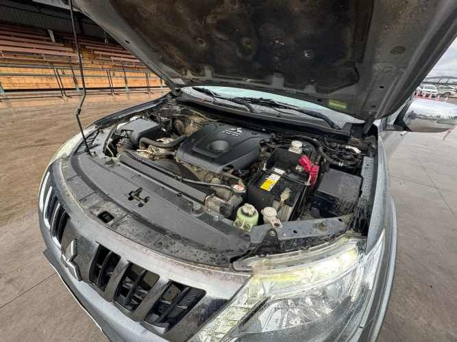 CAMIONETA Marca MITSUBISHI Modelo NEW L200 DAKAR DCAB 4X4 2.4 Año 2019