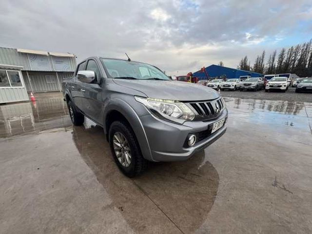CAMIONETA Marca MITSUBISHI Modelo NEW L200 DAKAR DCAB 4X4 2.4 Año 2019