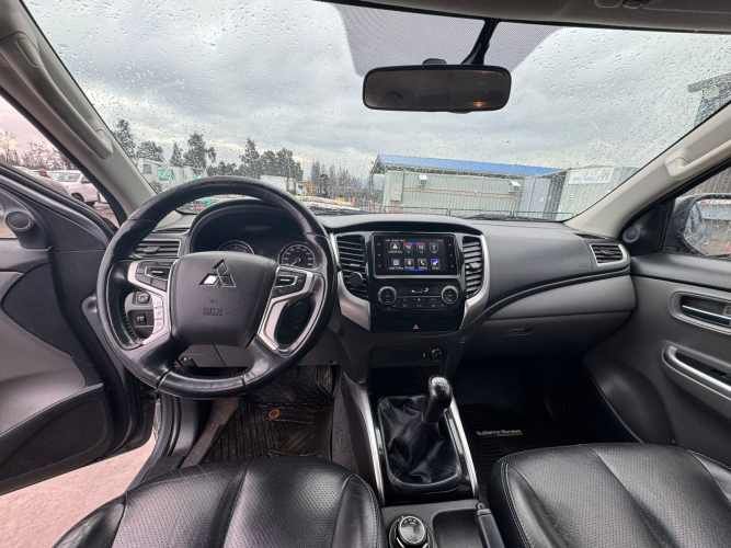 CAMIONETA Marca MITSUBISHI Modelo NEW L200 DAKAR DCAB 4X4 2.4 Año 2019