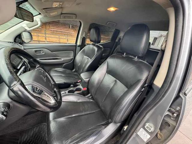 CAMIONETA Marca MITSUBISHI Modelo NEW L200 DAKAR DCAB 4X4 2.4 Año 2019