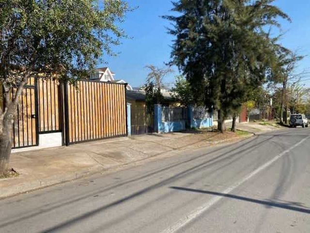 CASA Calle Arturo Prat con Calle Ongolmo