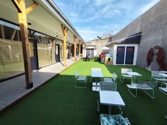 LOCAL COMERCIAL sector barrio italia