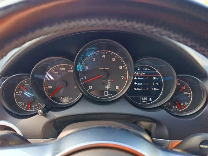 PORSCHE CAYENNE 2016