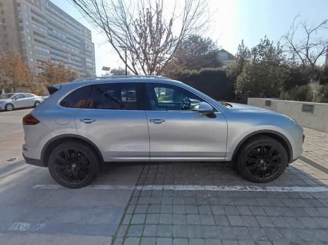 PORSCHE CAYENNE 2016