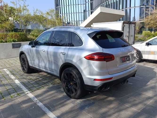 PORSCHE CAYENNE 2016