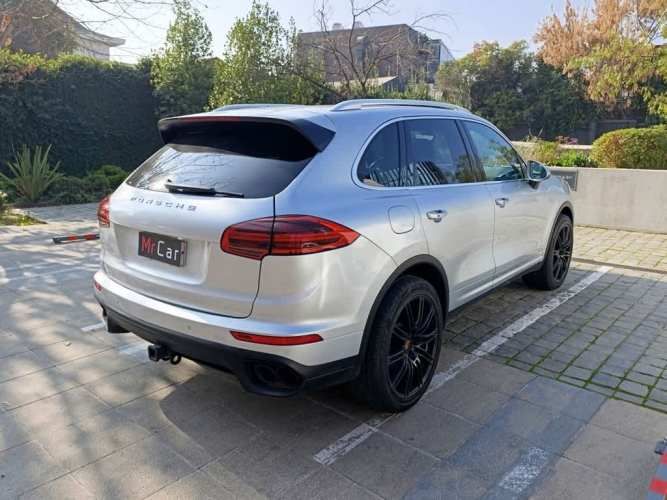 PORSCHE CAYENNE 2016