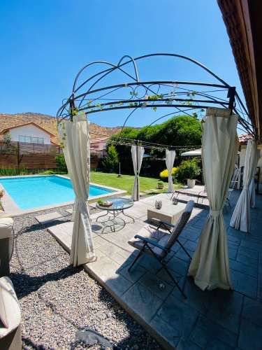 VENTA CASA CHICUREO SECTOR SANTA ELENA COLEGIO PUMAHUE