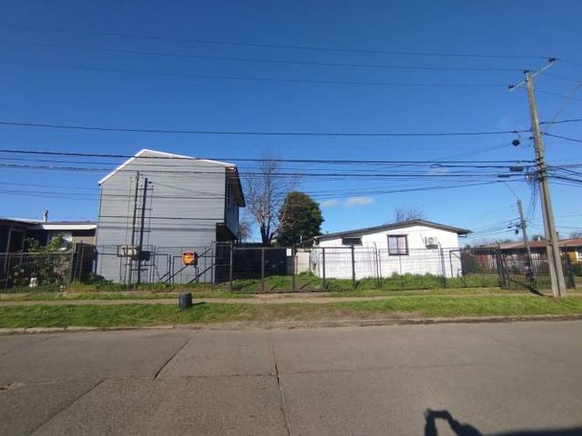 CASA CON TRES CABAÑA SECTOR SAN LUIS, VALDIVIA