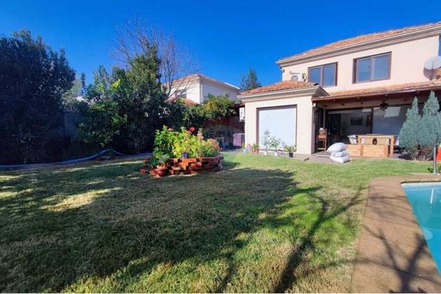 Casa estilo provenzal en chamisero