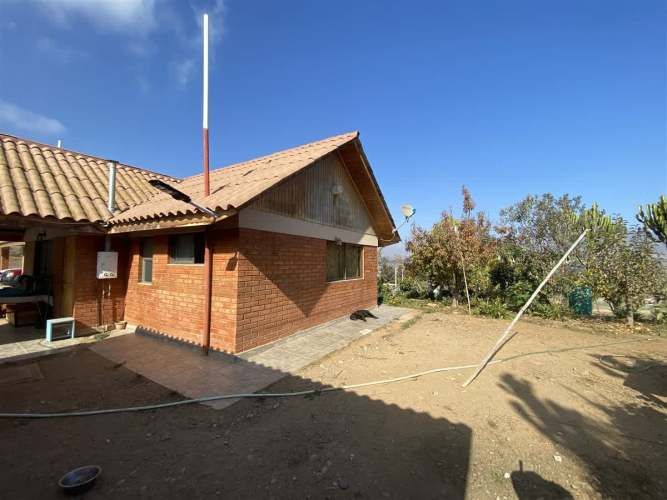 CASA CAMINO ALTOVALSOL A LAS ROJAS / FRENTE A PARQUE ACUATICO LAS CURUNINAS