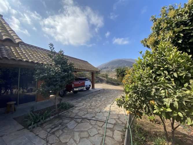 CASA CAMINO ALTOVALSOL A LAS ROJAS / FRENTE A PARQUE ACUATICO LAS CURUNINAS