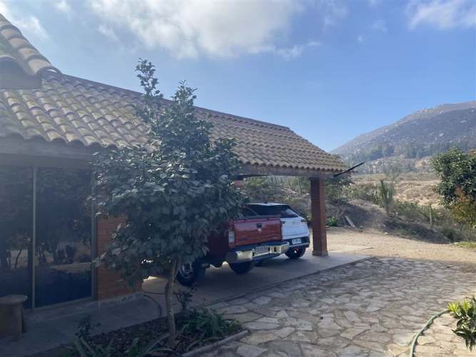 CASA CAMINO ALTOVALSOL A LAS ROJAS / FRENTE A PARQUE ACUATICO LAS CURUNINAS