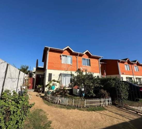 Venta de Propiedad Acogedora en Condominio Villa Alemana