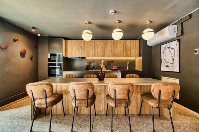 Florida Capital [3013-1]