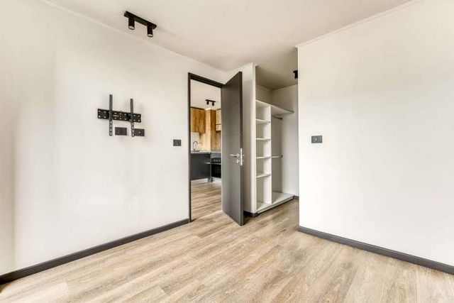 Florida Capital [3013-1]