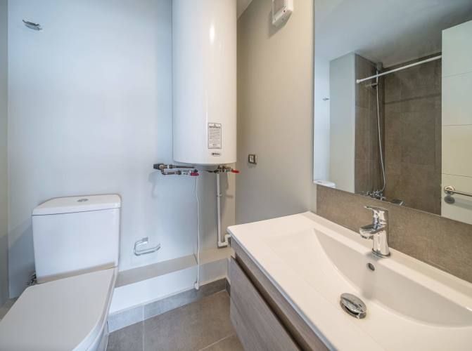 Edificio Cinco de Ab [3129-4]