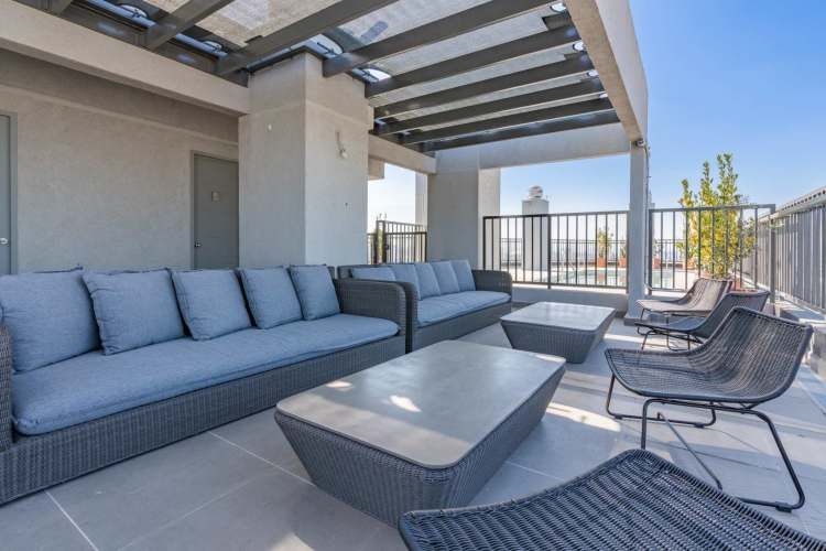 Edificio Cinco de Ab [3129-4]