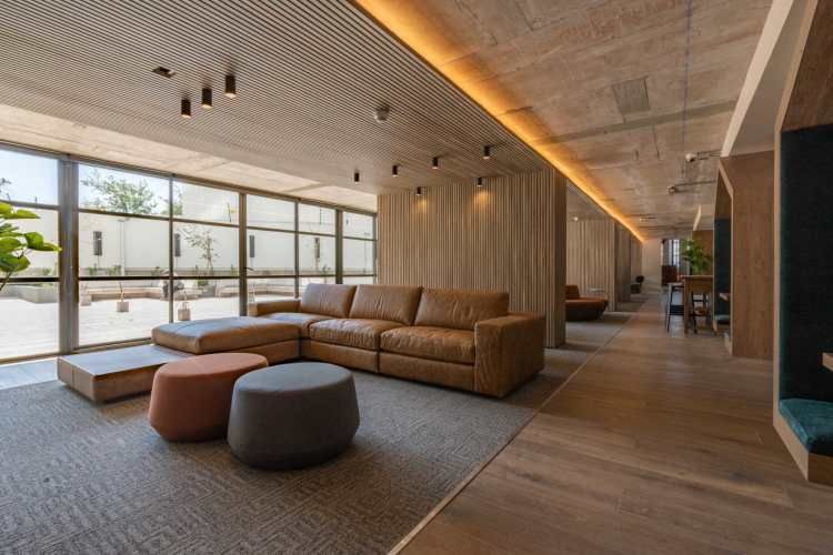 Edificio Cinco de Ab [3129-16]