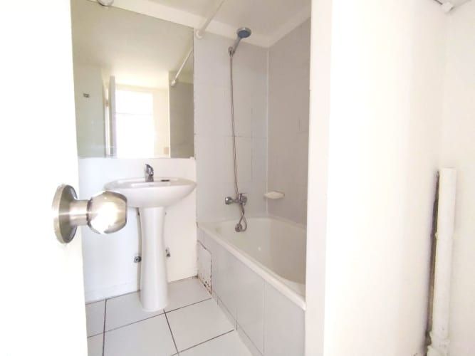 Vicuña Mackenna 1751