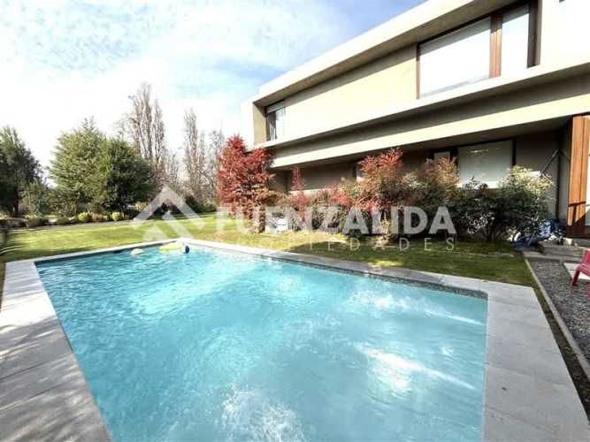 CASA Las Brisas de Chicureo