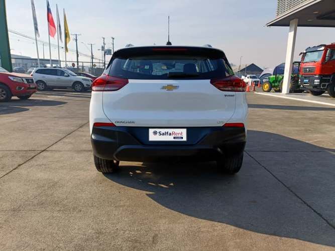 CHEVROLET TRACKER 2024