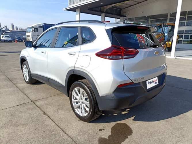 CHEVROLET TRACKER 2024