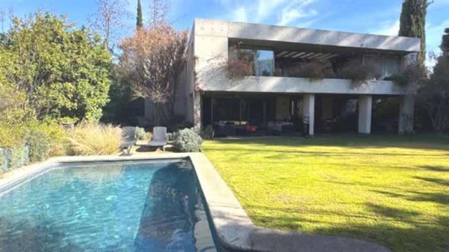 CASA Av Los Trapenses