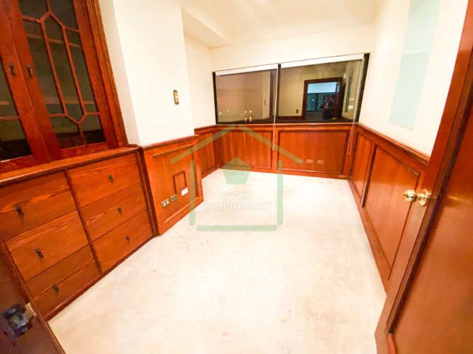 EDIFICIO EMPRESARIAL